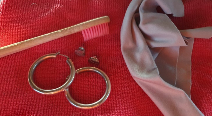 Hur ofta bör man putsa sina örhängen?