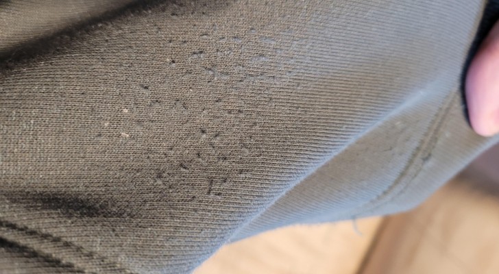 How to prevent lint forming on clothes