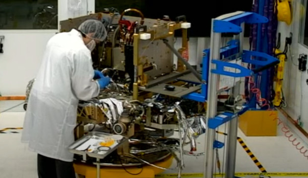 Le rover de la NASA en mission : le séjour à long terme de l'homme sur la Lune ?