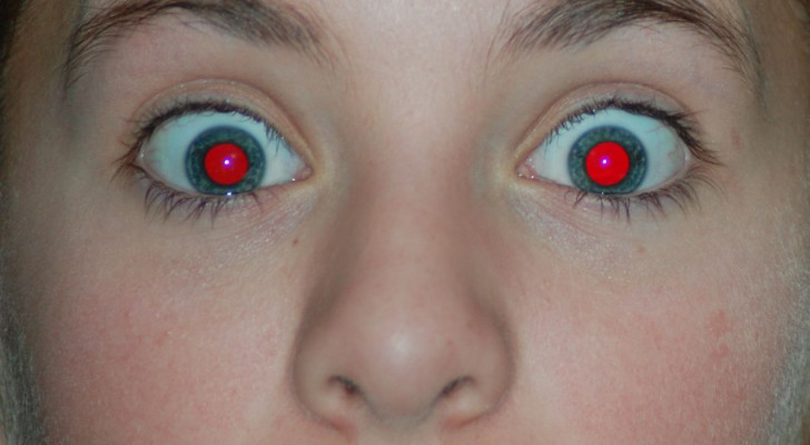 Hoe voorkom je rode ogen op foto's?