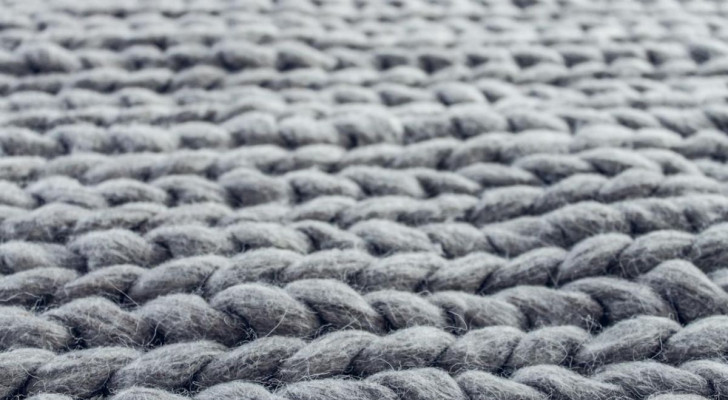 Perché la lana causa prurito?