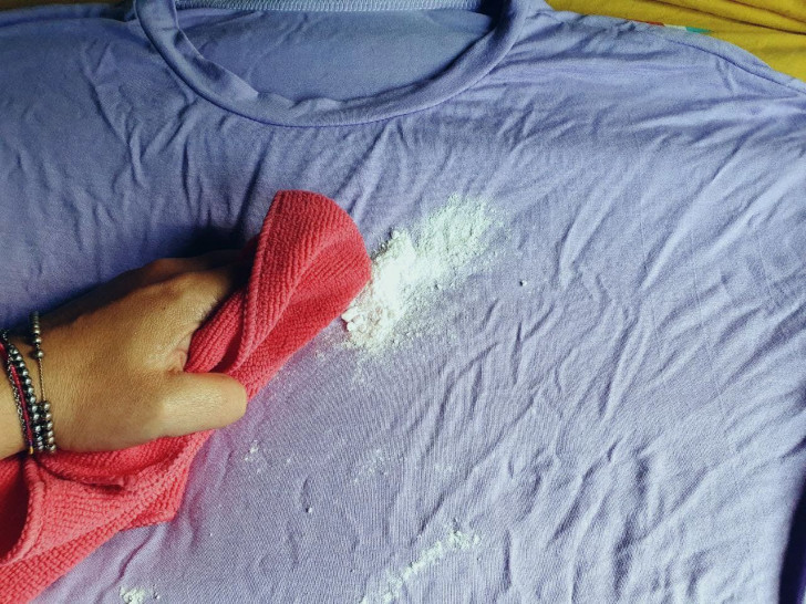 Hur man använder salt i tvätten