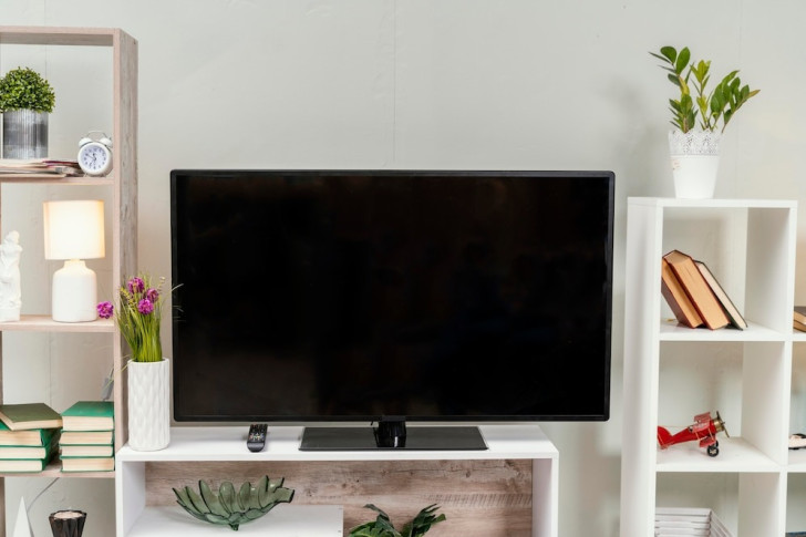 Come pulire al meglio gli schermi piatti di TV e computer