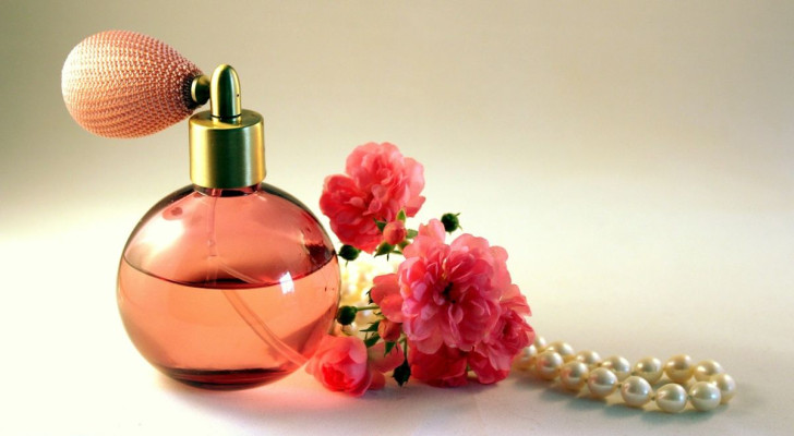 Qual è la differenza fra eau de toilette e eau de parfum, ma non solo