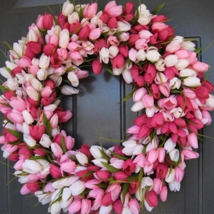 6. Tulip wreath