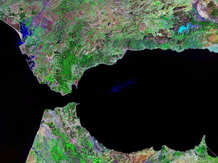Plaques tectoniques dans la région Rif-Bétique-Alboran