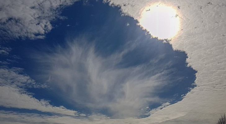 Les trous dans le ciel laissés par les avions sont-ils dangereux ?