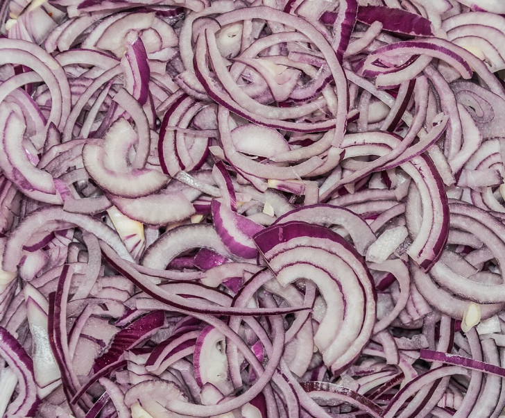 How to freeze onions