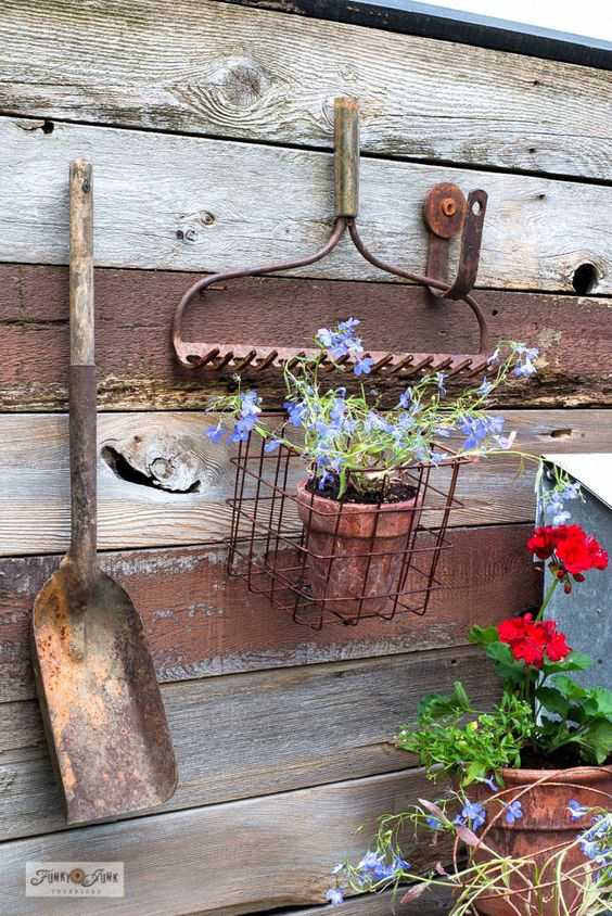 11. To decorate a gardening workbench