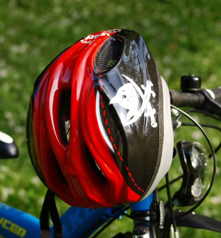 Advice for ongoing maintenance of your bicycle helmet