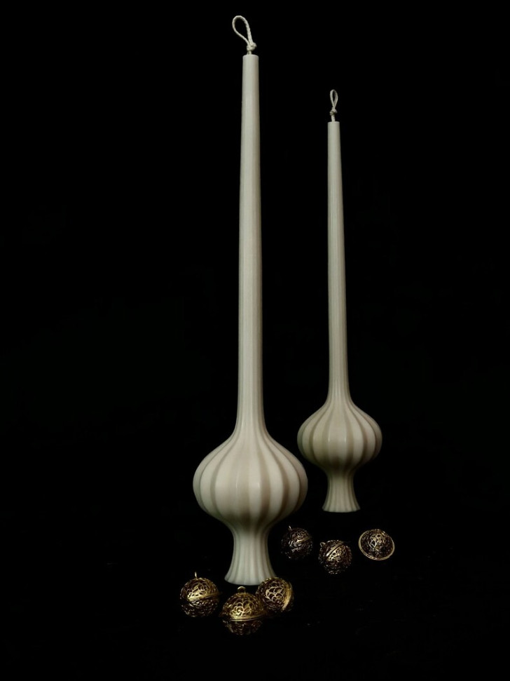 6. Elegant spindle candles