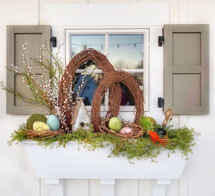 2. Eggs and wreaths