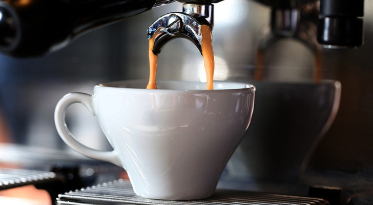 Caffè espresso più buono e senza sprechi: dipende dall'acqua