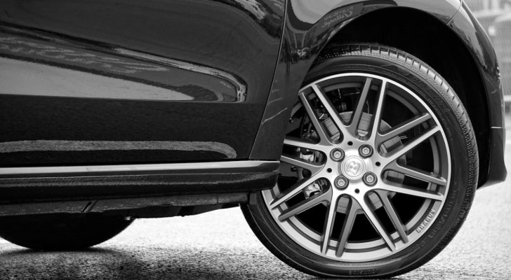 Y a-t-il une différence entre les pneus d'hiver et les pneus d'été ?