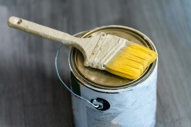 4. Paints, varnishes and cleaning products