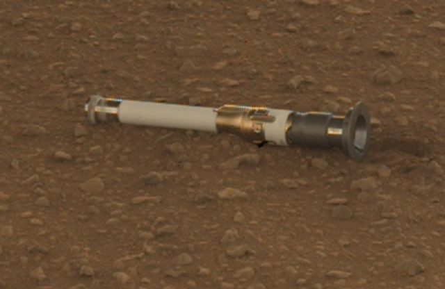 Le premier échantillon déposé par Perseverance sur la surface martienne