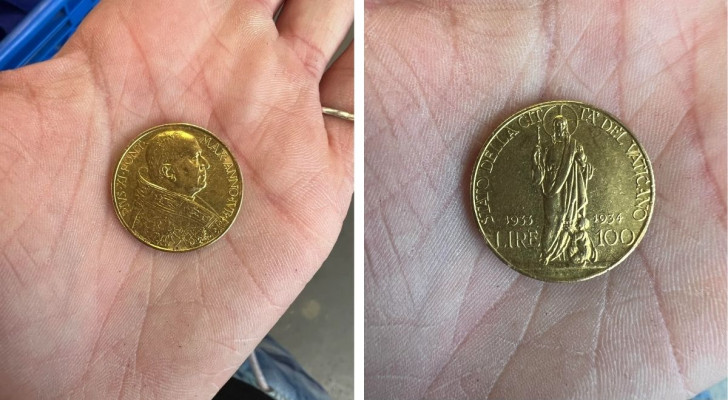 Mynten som hittades i väskan