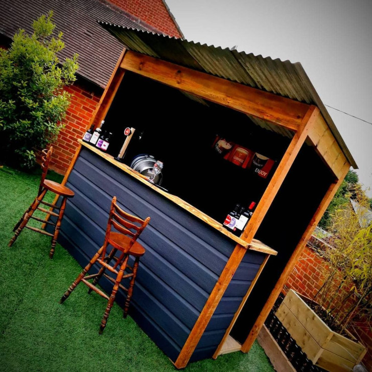 Garden bar in wood and metal