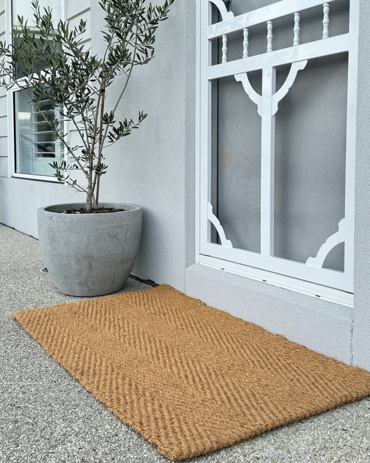 a doormat made with natural fibers