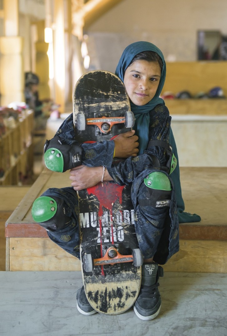Questi ritratti di ragazze afgane in skateboard vi mostrano il lato più emozionante dello sport - 2