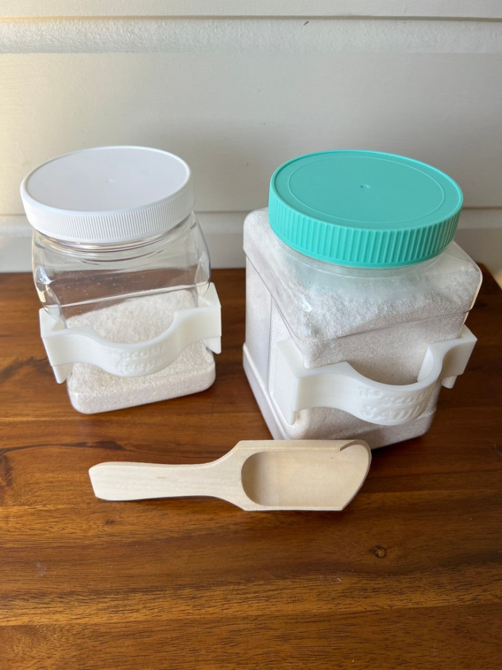 two plastic containers for making DIY laundry detergent