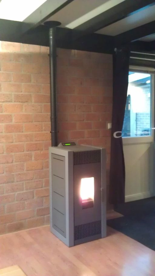 Pellet stove in operation