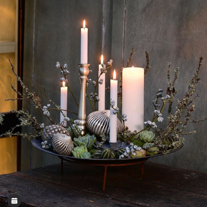 elegant, dark-toned Christmas centerpiece