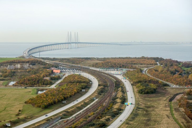 Le pont Öresund relie la ville suédoise de Malmö avec la capitale du Danemark, Copenhague