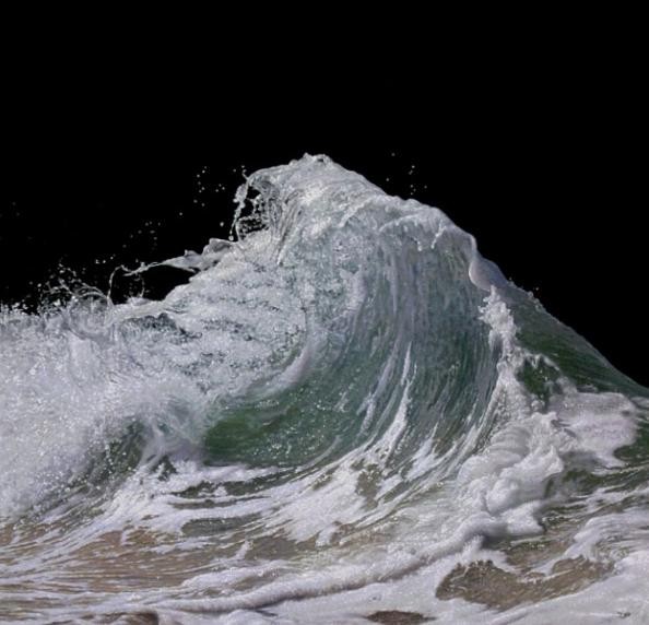 Les vagues de la mer sont parmi les sujets les plus spectaculaires pour leur véracité