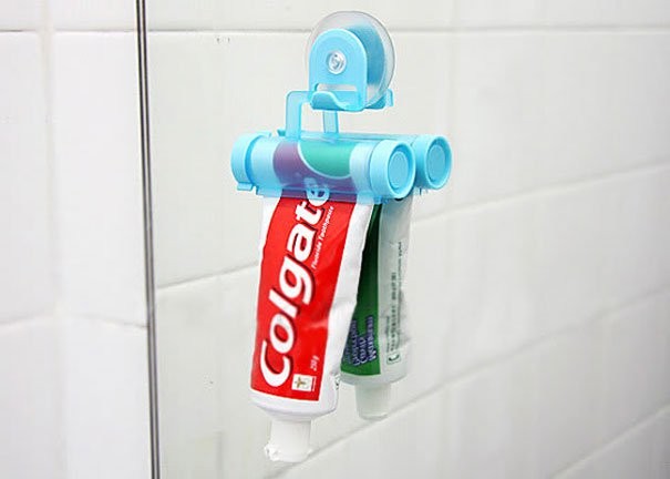 Pour utiliser jusqu'à la dernière goutte du dentifrice, ce presse-tube est bien pratique!