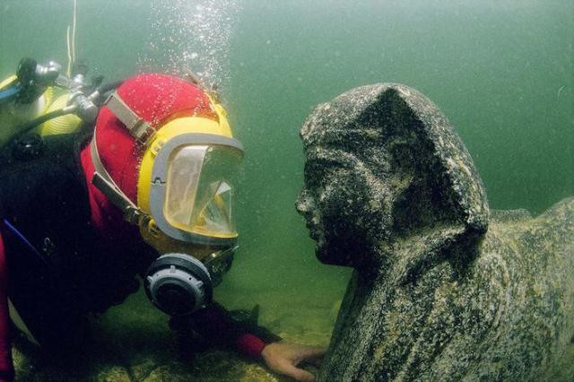 Heracleion: scoperta dagli archeologi una città intera sotto le acque del Mediterraneo - 1