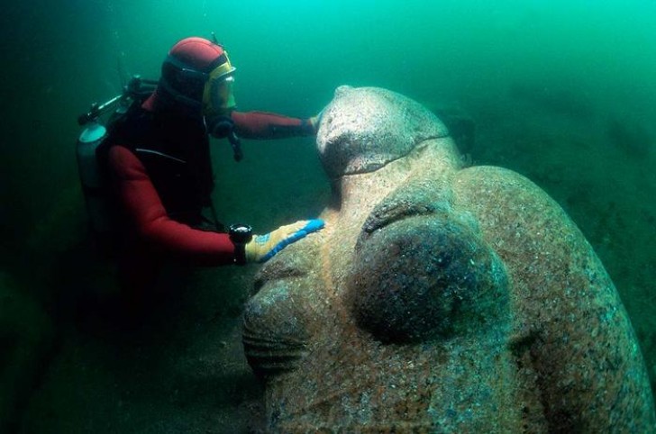 Heracleion: découverte par les archéologues une ville entière sous les eaux de la Méditerranée - 4
