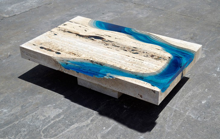 Unisce marmo e resina in un'unica opera: il risultato è un tavolo che fa sognare - 7