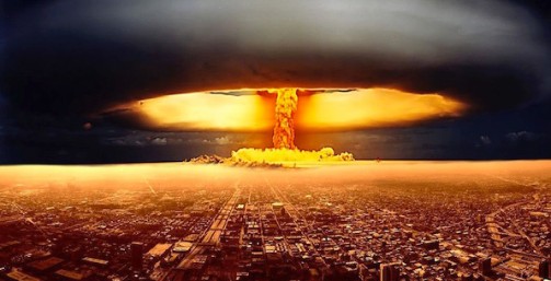 La bomba atomica è conosciuta anche come bomba a fissione.