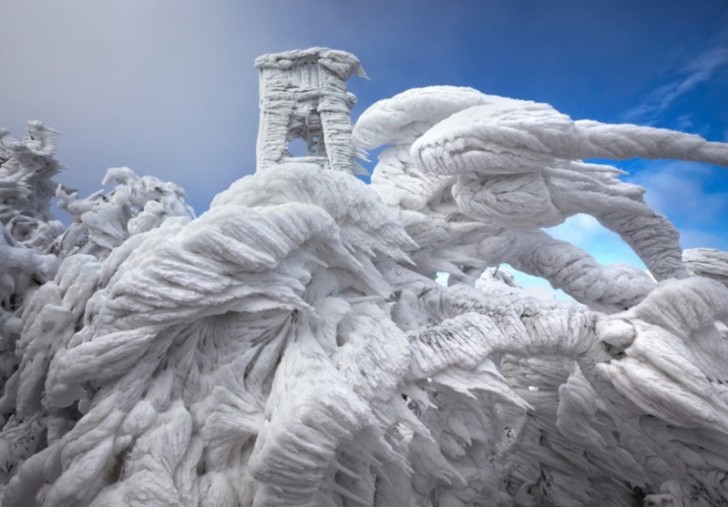 Les conditions climatiques extrêmes ont créé des sculptures dignes de films de science fiction.