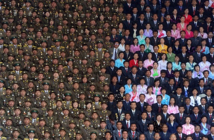 Le public de cet événement en Corée du Nord semble avoir été réalisé par Photoshop