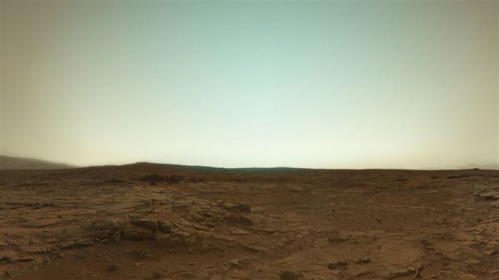 14. Vera immagine a colori di Marte