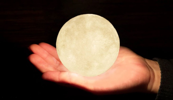 Met deze Luna lamp breng je de de maan in je kamer... Geweldig! - 9