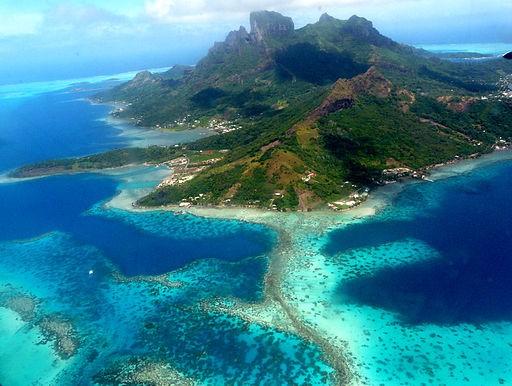5. Bora Bora, Polinesia francese