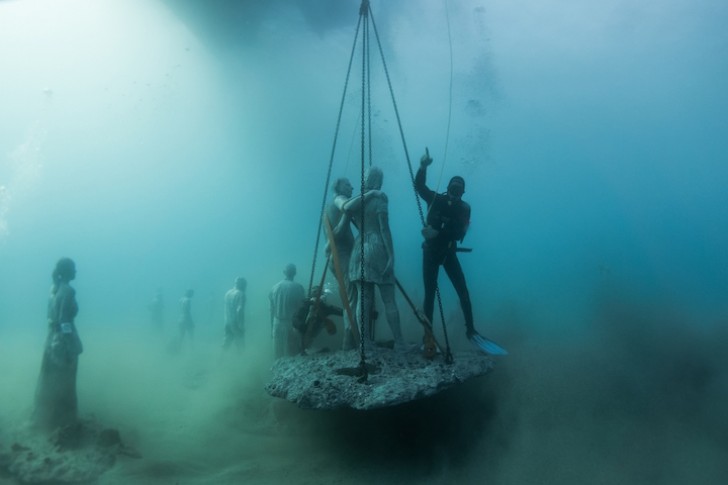 Statue umane sul fondo del mare: scoprite il primo museo subacqueo d'Europa - 11