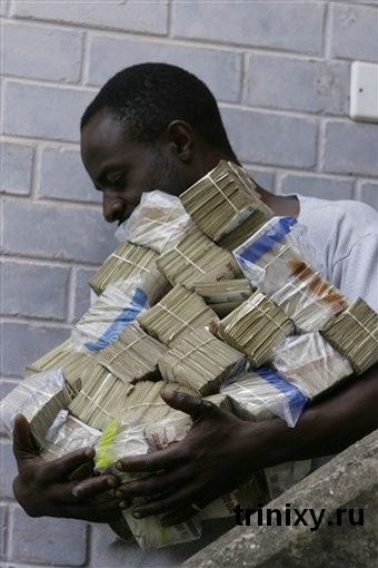 I più poveri potrebbero paradossalmente avere un milione in tasca e non poter comprare il pane.