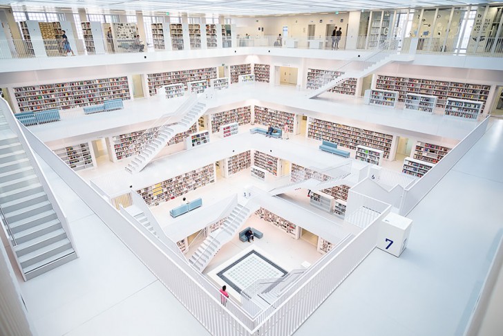 11. Burger bibliotheek van Stuttgart , Duitsland