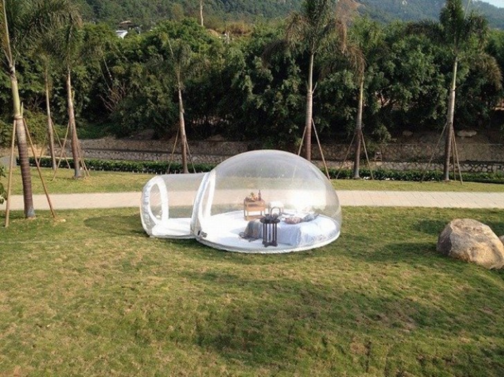 Voici la tente transparente qui vous permet de vous endormir tout en admirant le ciel étoilé. - 4