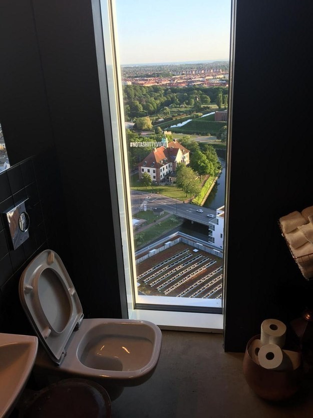 2. Toilet van Clarion hotel in Malmö, Zweden