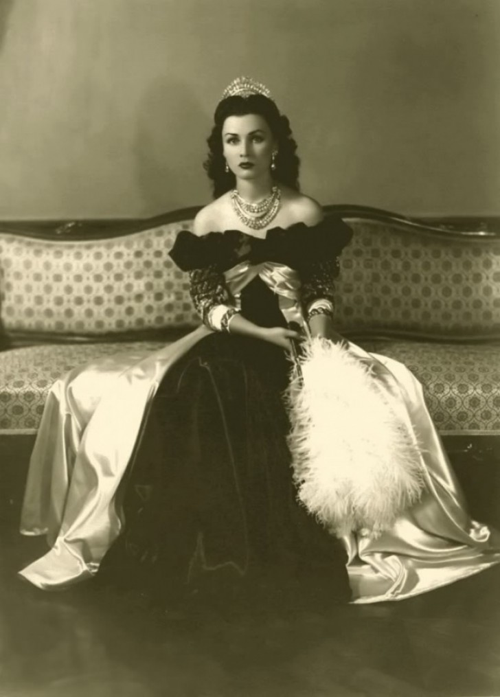La bellissima Fawzia Fuad, regina dell'Egitto e principessa dell'Iran, nel 1939