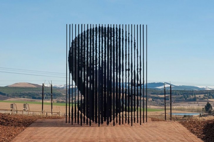Création dédiée à Nelson Mandela, Marco Cianfanelli, Howick (Afrique du Sud)