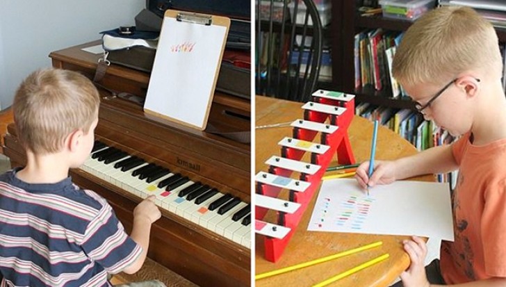Incollate delle etichette numerate sui tasti dello strumento e dite al bambino di comporre una melodia utilizzando i tasti etichettati, fino ad arrivare ad un numero stabilito.