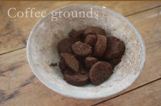 The same thing applies to used coffee grounds! Sprinkle used coffee grounds in the vicinity of plants, especially those that prefer an acidic soil, as used coffee grounds act as a natural fertilizer.