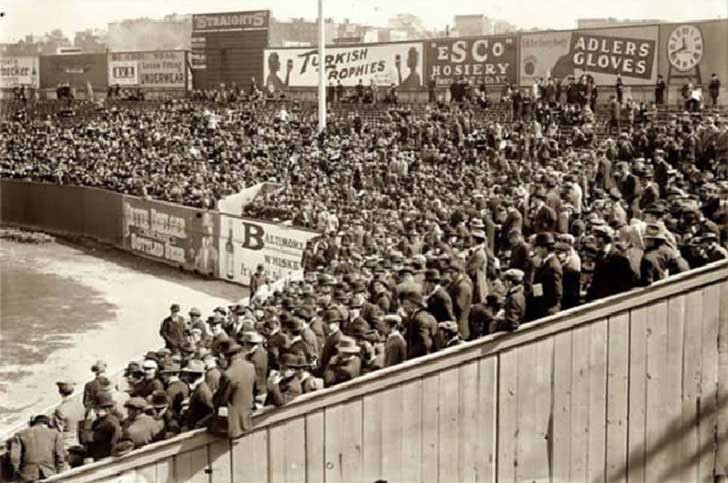 La première World Series à New York en 1912.