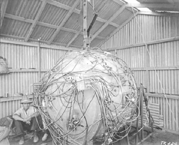 La prima bomba atomica: verrà fatta esplodere il 16 luglio 1945 ad Alamogordo negli Stati Uniti.